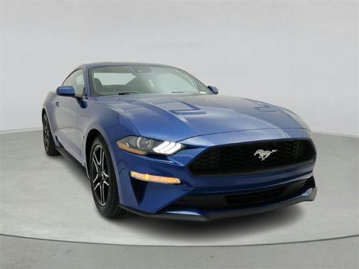 2022 Ford Mustang EcoBoost