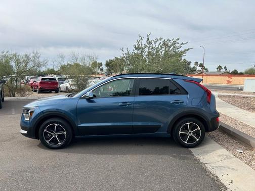 2024 Kia Niro EX Touring