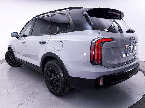 Wolf Gray 2023 Kia Telluride SX-Prestige X-Pro