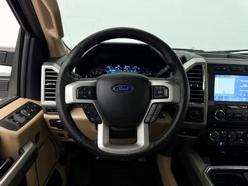 White 2017 Ford F-450 Lariat
