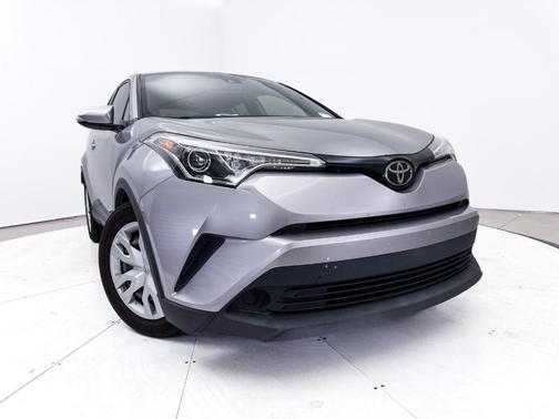 Silver 2019 Toyota C-HR XLE