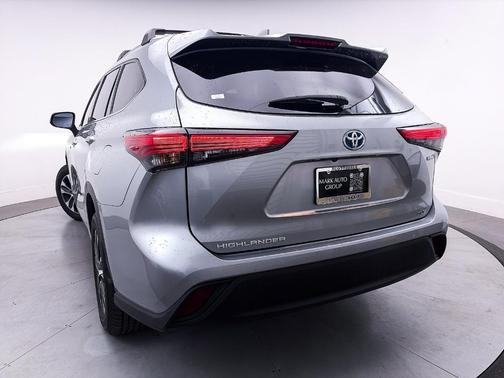 2020 Toyota Highlander Hybrid XLE