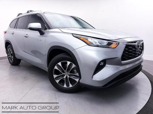 2020 Toyota Highlander Hybrid XLE