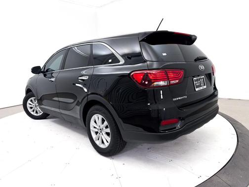 Ebony Black 2020 Kia Sorento LX