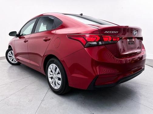 2022 Hyundai Accent SE