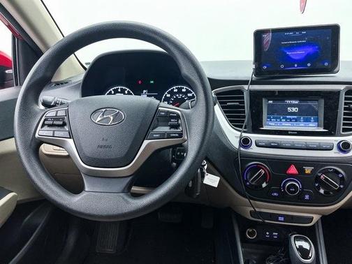 2022 Hyundai Accent SE