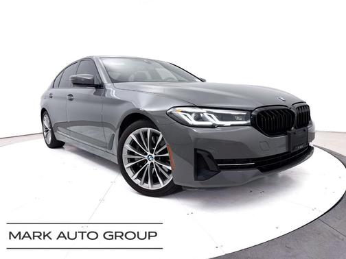 Bernina Gray Amber Effect Metallic 2021 BMW 530 i
