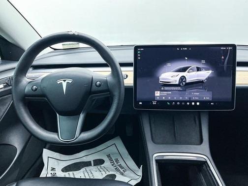 2022 Tesla Model 3 Base