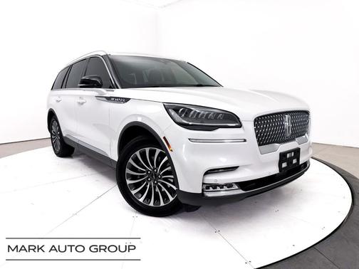 White Metallic 2020 Lincoln Aviator Reserve AWD
