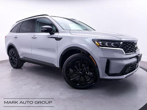 Wolf Gray 2023 Kia Sorento SX
