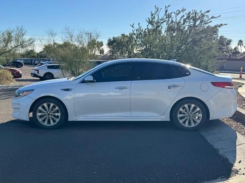 2016 Kia Optima LX