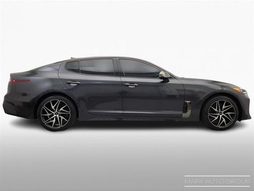 2022 Kia Stinger GT-Line