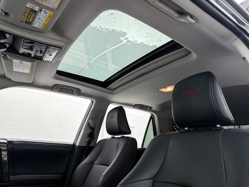 2020 Toyota 4Runner Venture