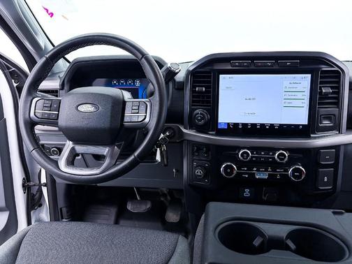 Oxford White 2024 Ford F-150 XLT