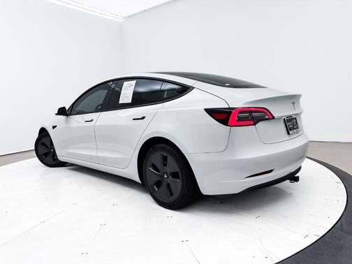 2022 Tesla Model 3 Base