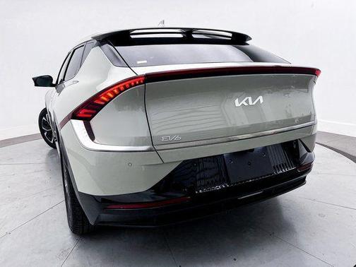 2022 Kia EV6 Wind