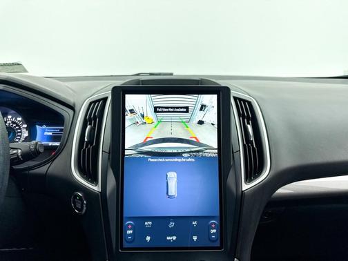 2023 Ford Edge SE