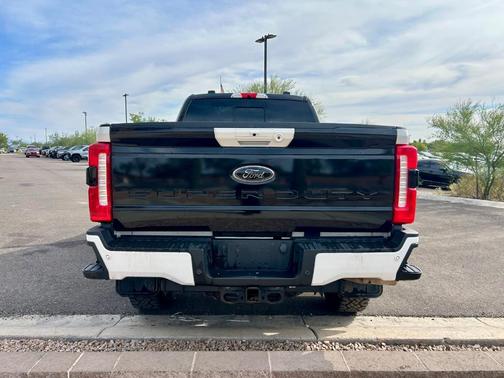 2024 Ford F-350 Lariat Super Duty
