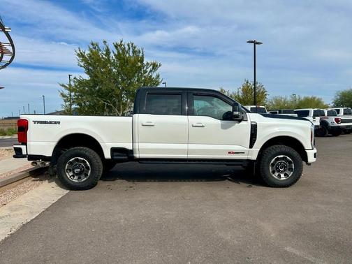 2024 Ford F-350 Lariat Super Duty