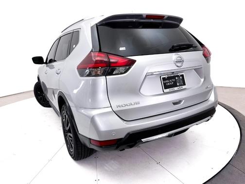 Brilliant Silver Metallic 2019 Nissan Rogue SV