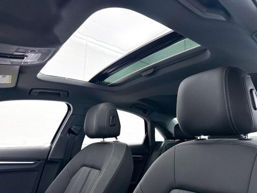 Navarra Blue Metallic 2023 Audi A3 40 Premium