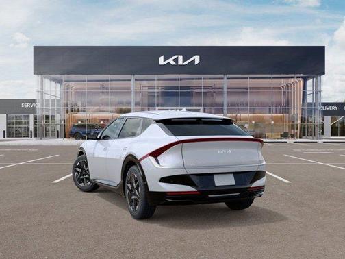 Glacier White Pearl 2025 Kia EV6 Wind