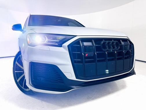 2022 Audi SQ7 4.0T Premium Plus