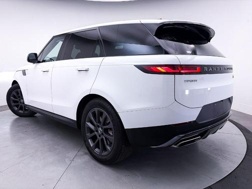 Fuji White 2023 Land Rover Range Rover Sport SE