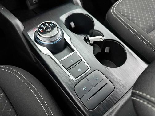Oxford White 2024 Ford Escape Active