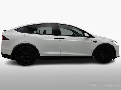 2023 Tesla Model X Plaid