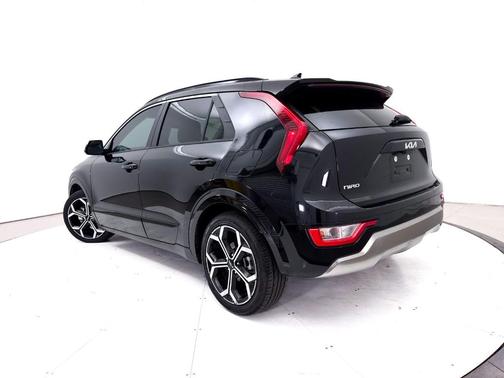 Aurora Black 2024 Kia Niro EX Touring