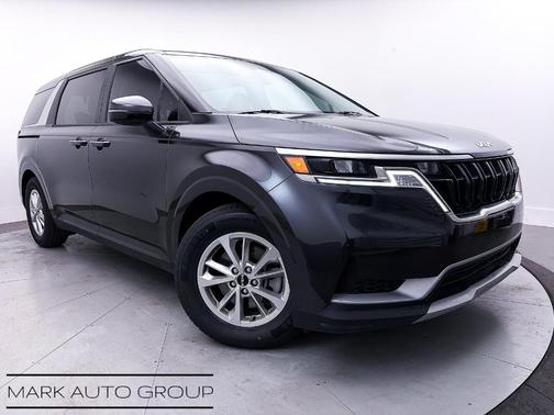 2023 Kia Carnival LX