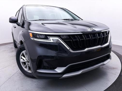 2023 Kia Carnival LX