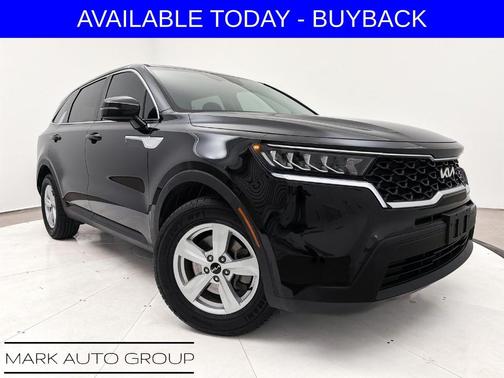 2022 Kia Sorento LX