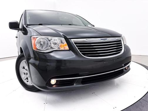 2012 Chrysler Town & Country Touring