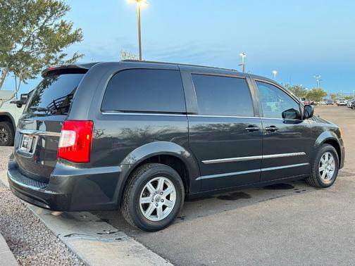2012 Chrysler Town & Country Touring