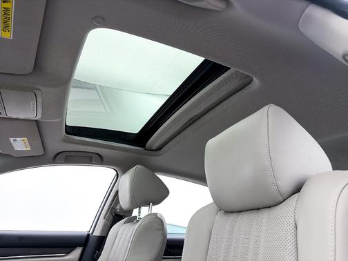 2018 Honda Accord Hybrid Touring