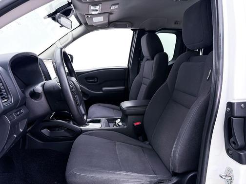 Glacier White 2022 Nissan Frontier S