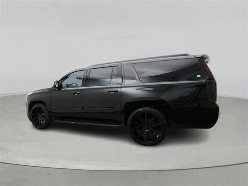 2018 Cadillac Escalade ESV Luxury