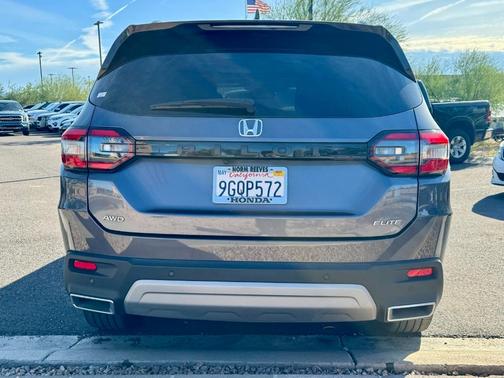 2023 Honda Pilot Elite