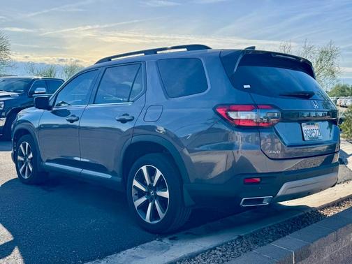 2023 Honda Pilot Elite
