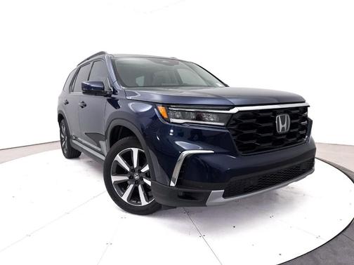 Obsidian Blue Pearl 2024 Honda Pilot Touring