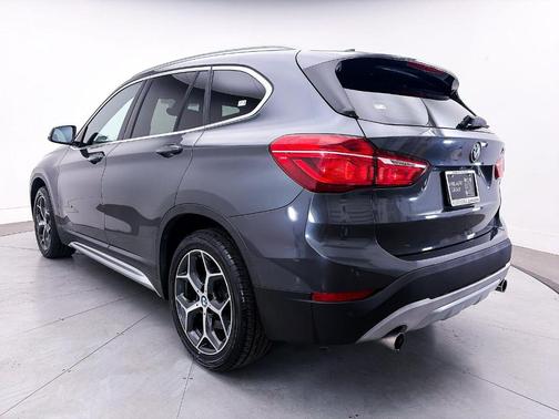 Glacier Silver Metallic 2018 BMW X1 sDrive28i