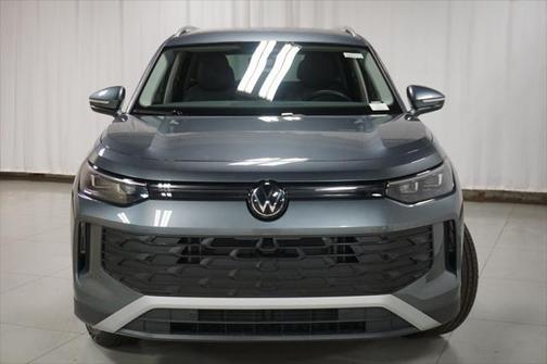 2025 Volkswagen Tiguan 2.0T SE 4MOTION