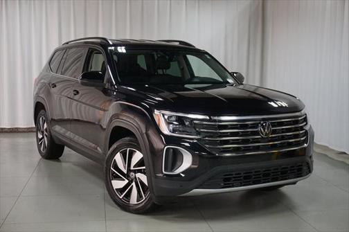 2024 Volkswagen Atlas 2.0T SE w/Technology 4MOTION