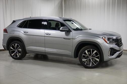 2025 Volkswagen Atlas Cross Sport 2.0T SEL Premium