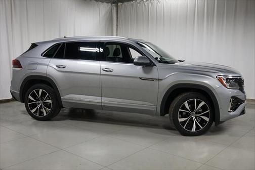 2025 Volkswagen Atlas Cross Sport 2.0T SEL Premium