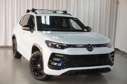 2026 Volkswagen Tiguan 2.0T SE R-Line Black 4MOTION