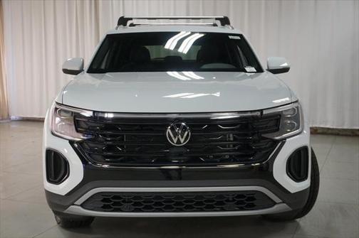 2025 Volkswagen Atlas Cross Sport 2.0T SE w/Technology 4MOTION