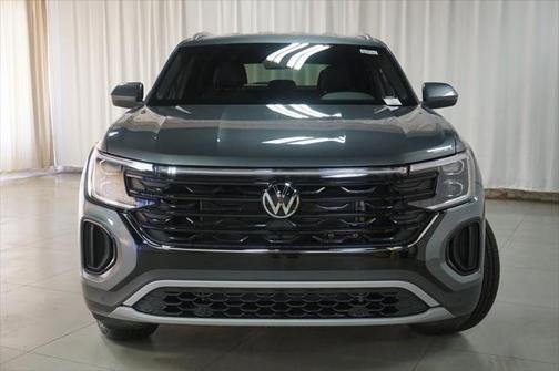 2025 Volkswagen Atlas Cross Sport 2.0T SE w/Technology 4MOTION
